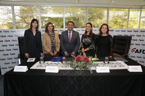 La AFD obtiene crédito internacional por USD 100 millones