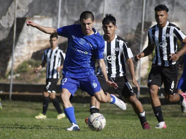 Libertad y Guaraní, los que manda ahora en la Sub 19 - Fútbol - ABC Color