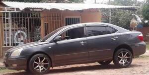Crónica / Luque: Mujer estacionó su auto a la noche y a la mañana siguiente, amóntema