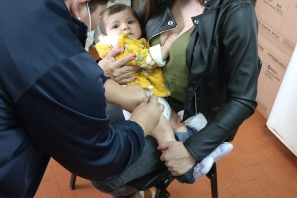 Salud insta a vacunar a bebés contra el neumococo