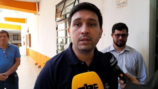 Secretaría de la Juventud renovó becas a 116 jóvenes universitarios de Ñeembucú - Nacionales - ABC Color