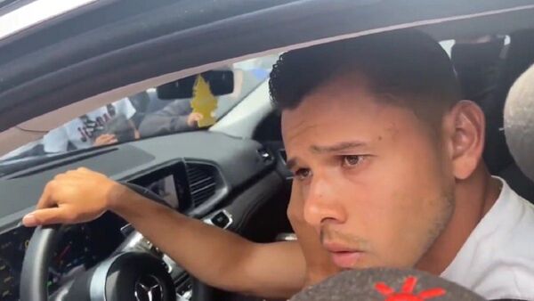 Hinchas encaran a jugadores del Cruz Azul tras goleada histórica
