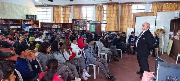 Seguimos recorriendo la historia de San Lorenzo en las instituciones educativas » San Lorenzo PY