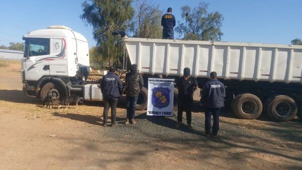 Detienen en el Chaco a dos hombres con millonaria carga de acetona