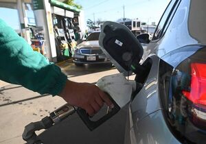 Conacom sanciona a Cadipac por acordar precios de combustibles - Economía - ABC Color