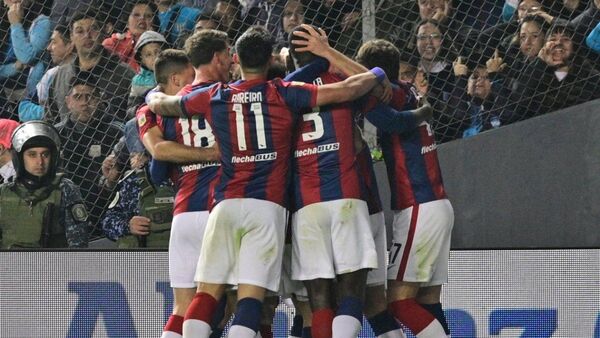 San Lorenzo gana y se suma a la disputa por el título