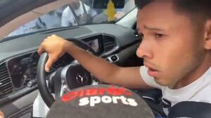 Así fue el apriete de los hinchas de Cruz Azul a Ángel Romero - Fútbol Internacional - ABC Color