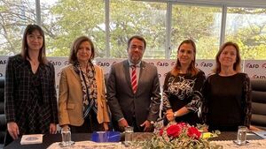 AFD logra hito tras lograr crédito internacional | Análisis Macro | 5Días