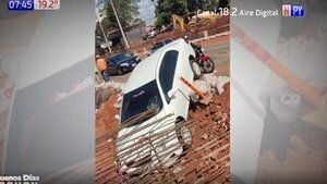 Automovilista cayó a una cuneta en zona de obras de Tres Bocas | Noticias Paraguay