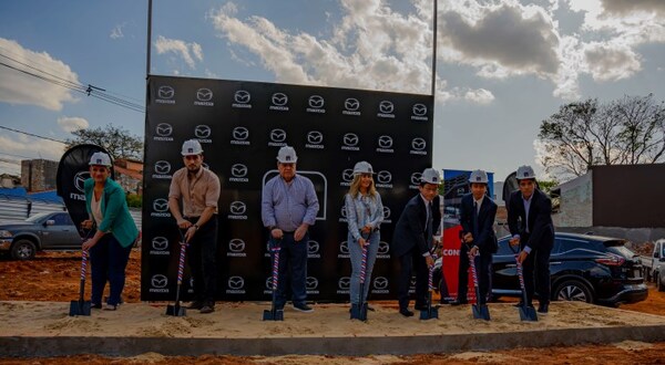 Dieron palada inicial al futuro edificio de Mazda del Grupo Garden
