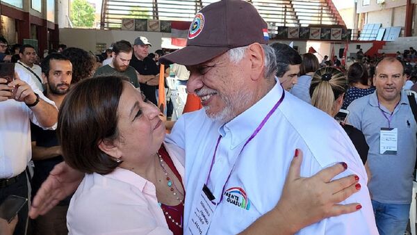 Esperanza "sigue línea" de Lugo y confía en la unidad para enfrentar a la ANR