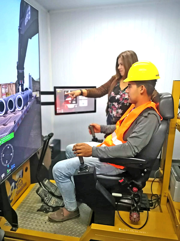 Habilitan cursos para operador de máquinas pesadas - La Clave