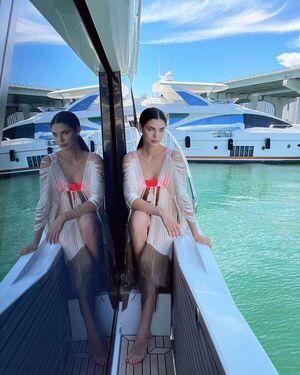 Nadia Ferreira estrena yate en Miami - Gente - ABC Color