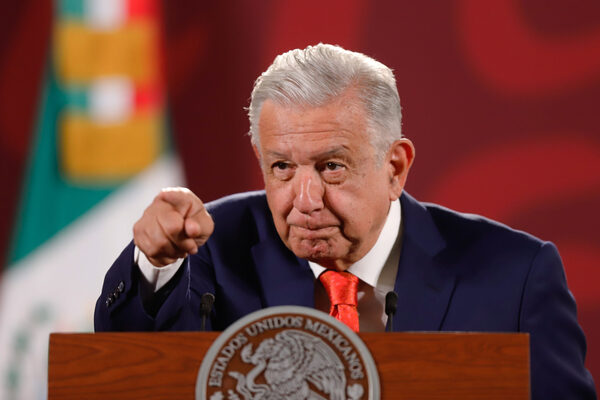 El presidente de México califica de "histórica" la inversión extranjera - MarketData