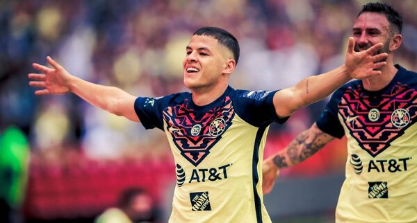 Richard Sánchez, entre los más destacados de la fecha 10 de la Liga MX