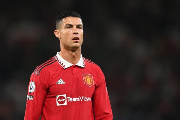 Diario HOY | Ronaldo, entre un futuro ensombrecido y una suplencia incómoda