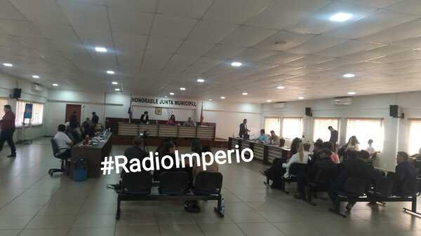 Concejal propone interpelar a funcionarios desleales por venta irregular de solares municipales - Radio Imperio