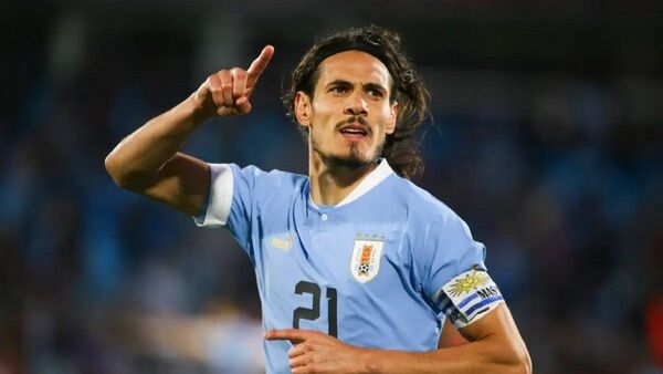 Edinson Cavani, cerca de fichar por el Valencia