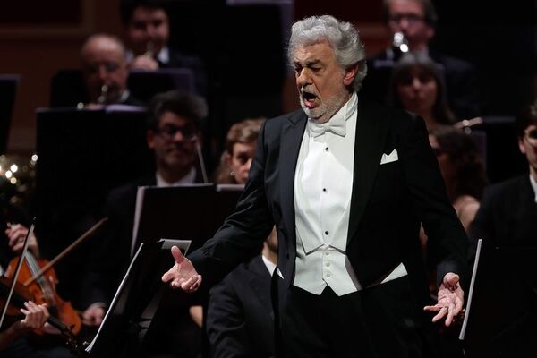 Placido Domingo niega vínculos con secta en Argentina - Música - ABC Color