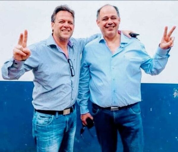 Renuncia del “Pinocho” fue para conseguir el apoyo de Ronald Acevedo a su hermano Chiquito Vale