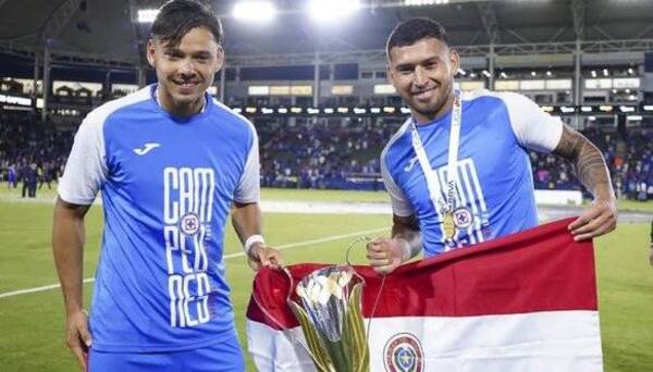 Crónica / Tres candidatos para dirigir a Escobar y "melli" Romero en Cruz Azul