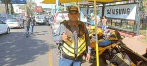 Mototaxista se lanza como candidato a la Junta Departamental del Alto Paraná - La Clave