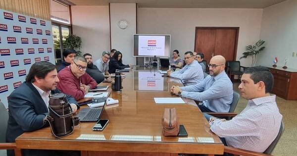 La Nación / Nueva reunión entre Ande y municipio para prevenir incendios en el Mercado 4