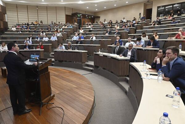 Crisis energética llegaría antes de lo proyectado, dice ANDE - Nacionales - ABC Color