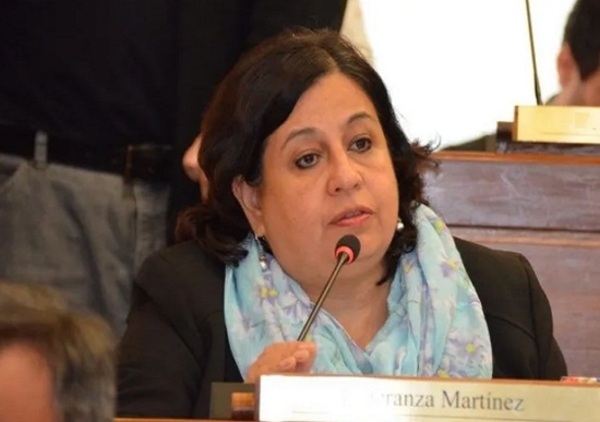 Esperanza Martínez se mantiene firme en la Concertación - Paraguaype.com