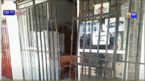 Delincuentes vaciaron un local en Fernando de la Mora - Paraguaype.com