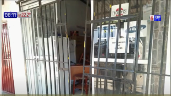 Delincuentes vaciaron un local en Fernando de la Mora - Paraguaype.com