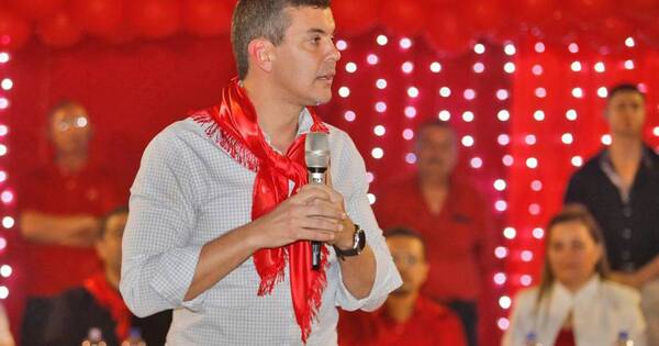 La Nación / Peña pide a colorados tumbar en las internas el discurso de “odio y división” de Abdo Benítez