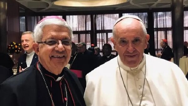 Monseñor Martínez ya se encuentra en Roma | Noticias Paraguay