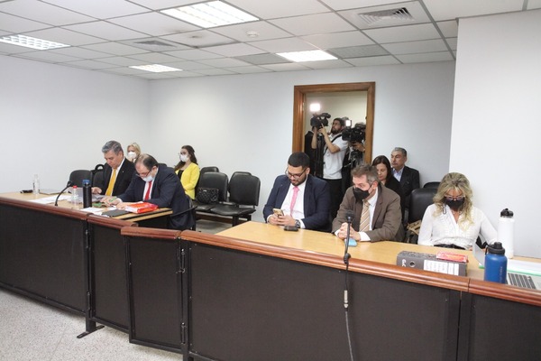 Juez ratifica adelantamiento otro juicio de Natalia Zuccolillo y Juan Carlos Lezcano - PDS RADIO