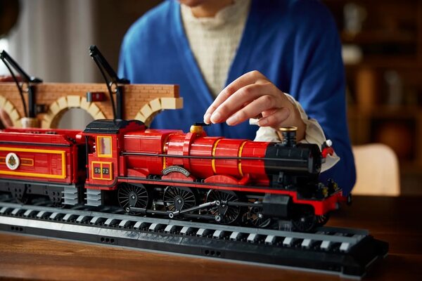LEGO lanza una miniatura del Hogwarts Express
