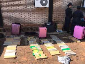Detienen a dos brasileñas que transportaban 129 panes de marihuana - La Clave