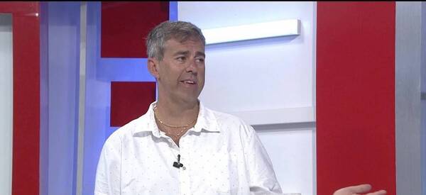 Crónica / ¿Presenta cueronas a jugadores? "No soy caficho", respondió empresario