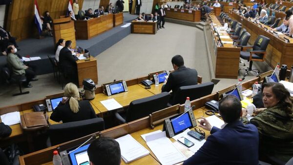 Congreso sanciona indemnización a los ex obreros de Itaipú