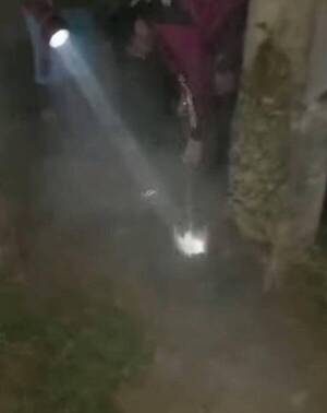 Crónica / [VIDEO] Salió humo de la tierra en CDE y asustó al rollo