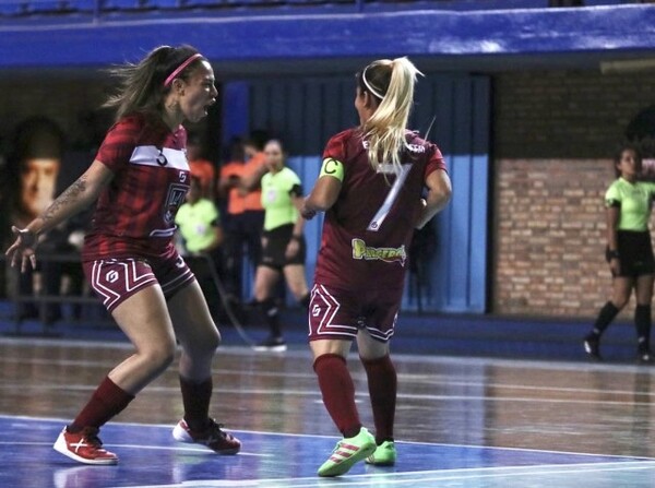Exa Ysaty y Olimpia van por el título de la Superliga - APF
