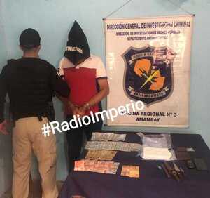 Sexagenario cayó con pequeñas porciones de drogas y dinero en efectivo - Radio Imperio