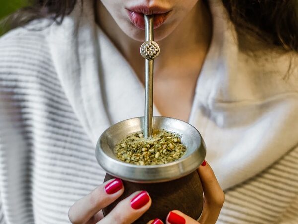¿Sabías que tomar mate en ayunas acelera el metabolismo?