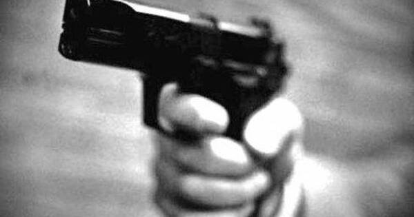 La Nación / Delincuentes asaltan un mini mercado y también roban a un joven, en J. A. Saldívar