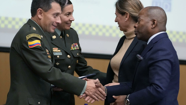 EE. UU. y Colombia anuncian colaboración para impulsar proyectos de prevención de consumo de drogas | 1000 Noticias