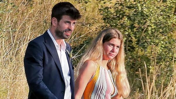 Gerard Piqué se muestra en público con su nueva novia