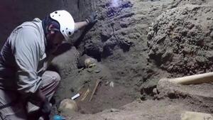 Diario HOY | Arqueólogos hallan tumba de un prominente artesano del antiguo Perú
