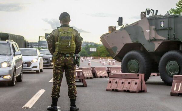ÁGATA: Brasil despliega 1.000 militares en la triple frontera - Noticde.com