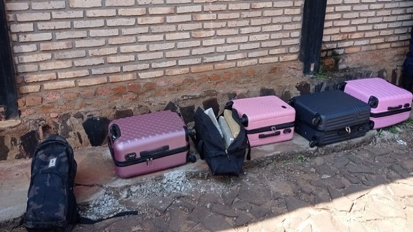 Brasileñas detenidas con cargamento de marihuana - Paraguaype.com