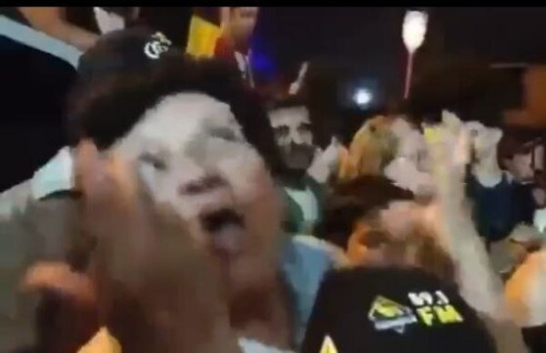 (VIDEO) Doña que denuncia a “drogadictos que van al bajo” se hace viral