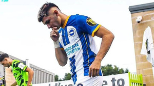 Crónica / En su debut: El gran gesto que tuvo Julio Enciso con un hincha